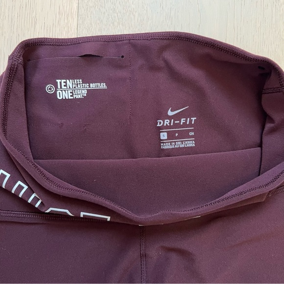 Nike Dri-Fit Just Do It Leggings w/ Mesh Leg - Picture 4 of 7